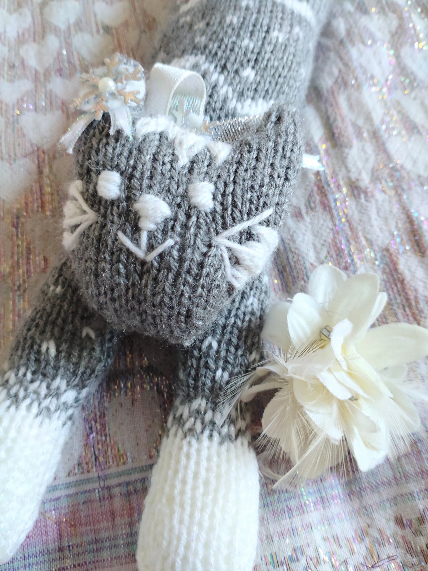 Original Design Fair Isle Feline (small) - BLIZZARD