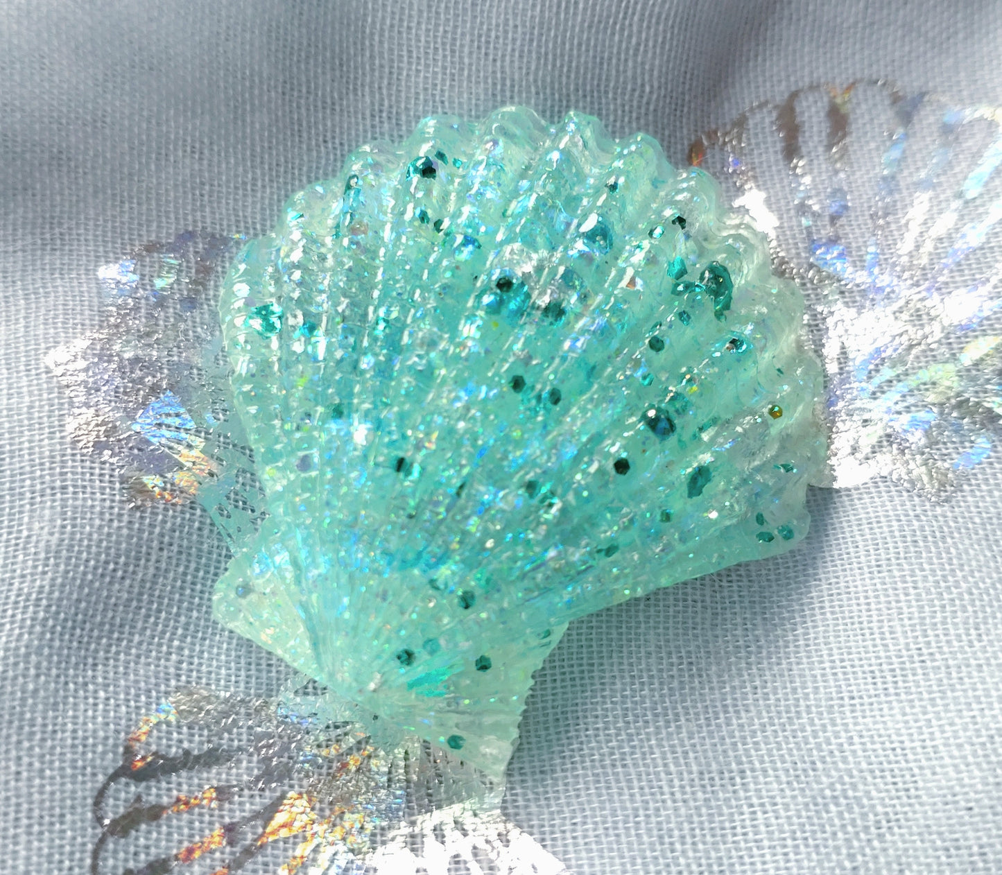 Fridge Magnet - TURQUOISE RESIN SCALLOP SHELL