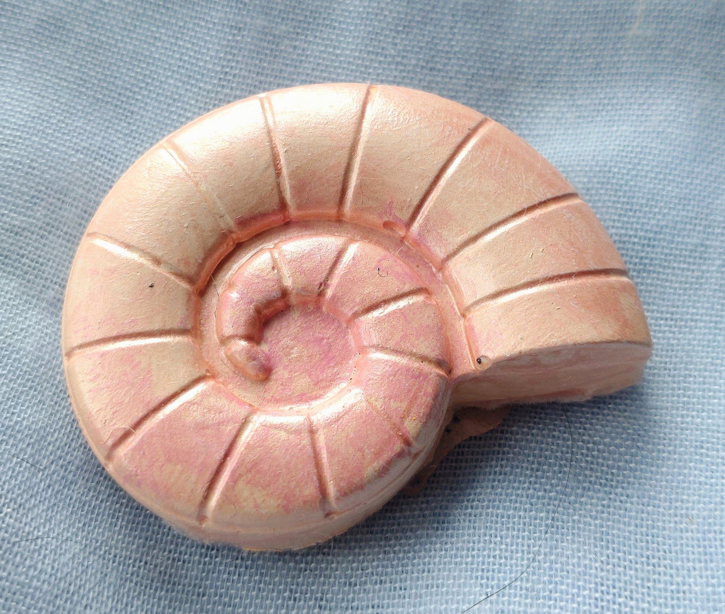 Fridge Magnet - PINK CRYSTACAL SPIRAL SHELL