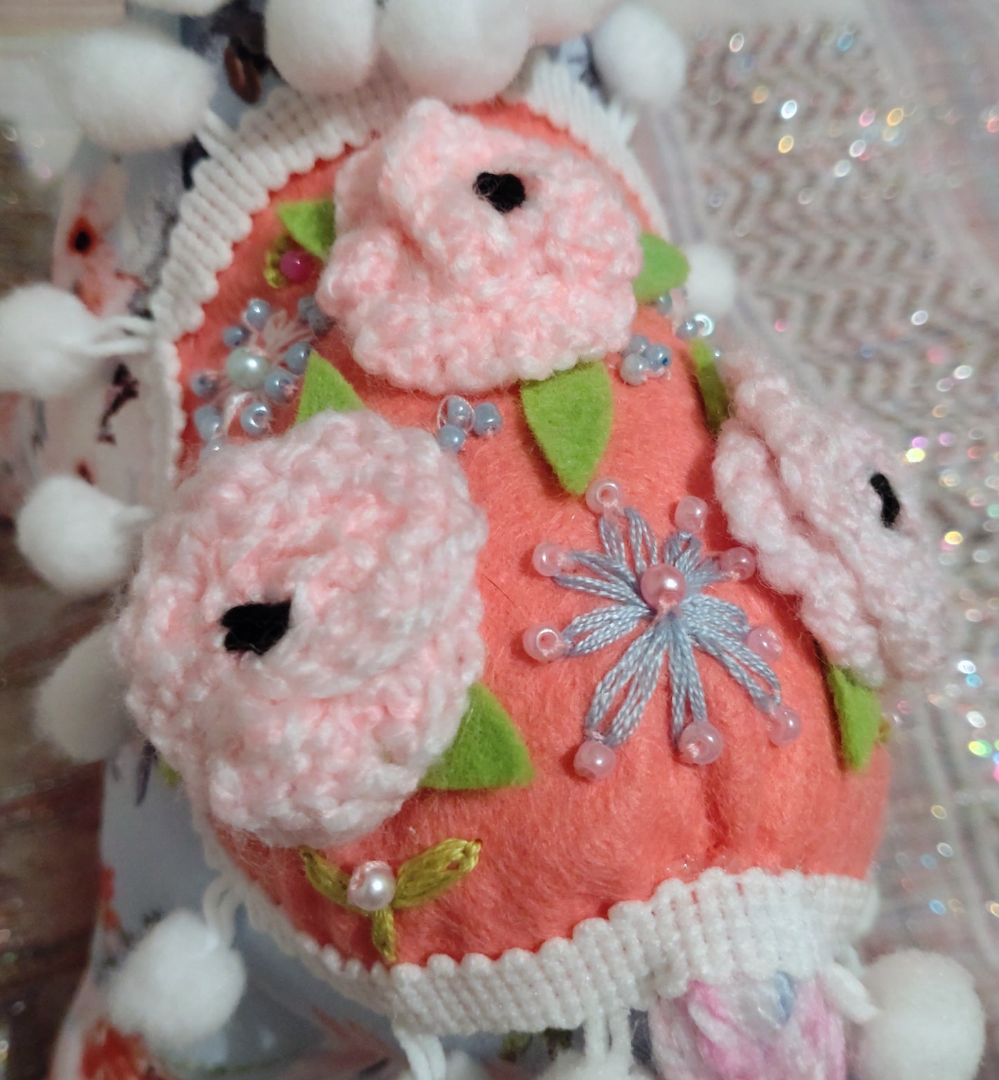 Patchwork Cat - BLUE AND PINK TEA ROSES