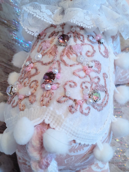 Patchwork Cat - DUSTY PINK AND WHITE