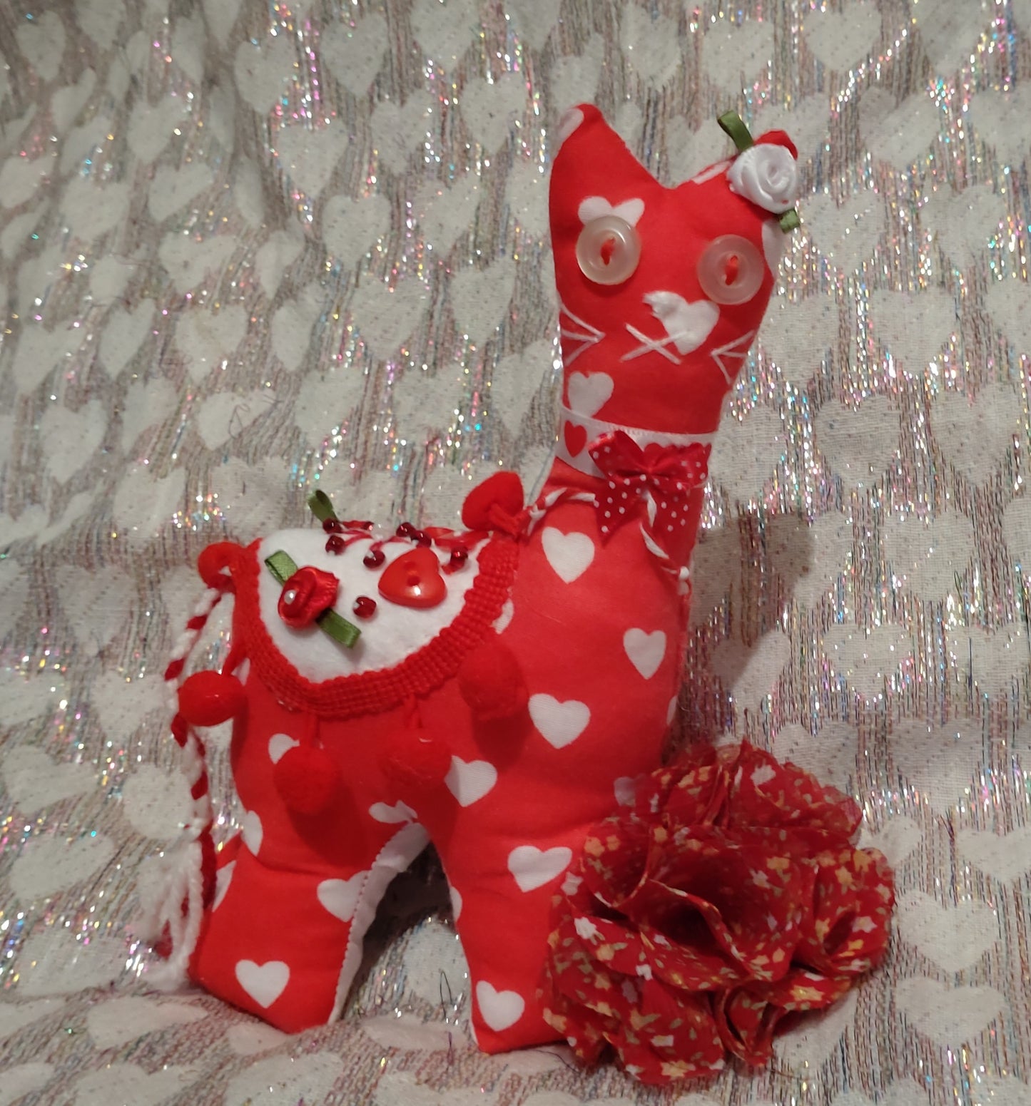 Patchwork Cats (small) - RED AND WHITE HEARTS