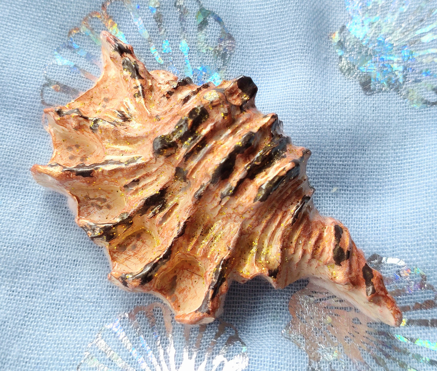 Fridge Magnet - BROWN CRYSTACAL CONCH SHELL