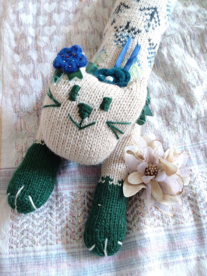 Original Design Fair Isle Feline - FOREST