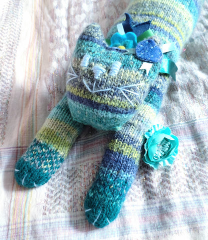 Original Design Fair Isle Feline - MARINA