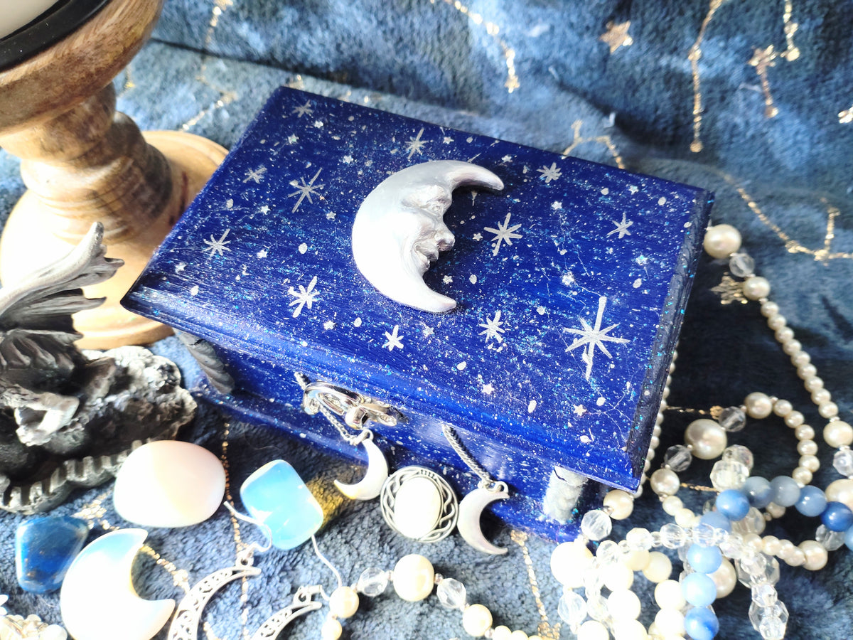 Celestial Moon Box (Medium)