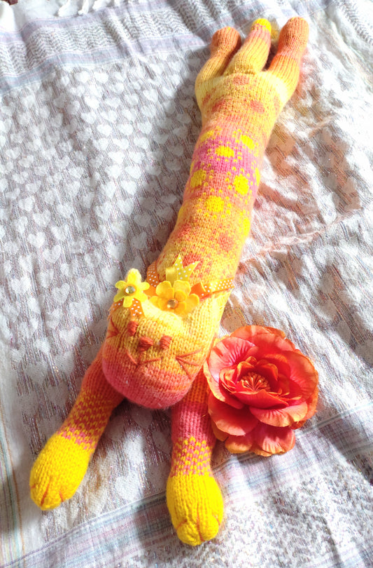 Original Design Fair Isle Feline - SUNSHINE