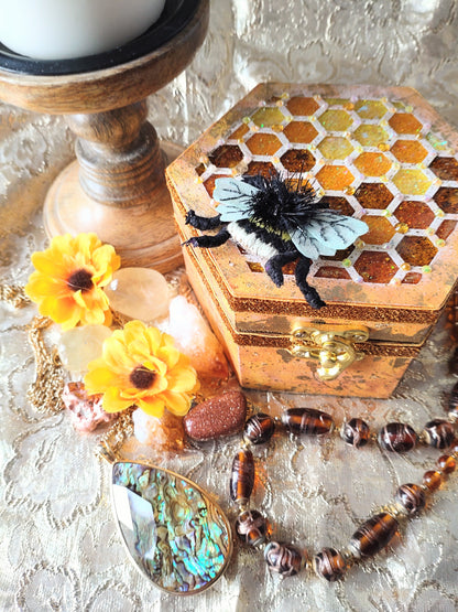 Keepsake/Trinket Box - HEXAGONAL HONEYCOMB AND BEE BOX
