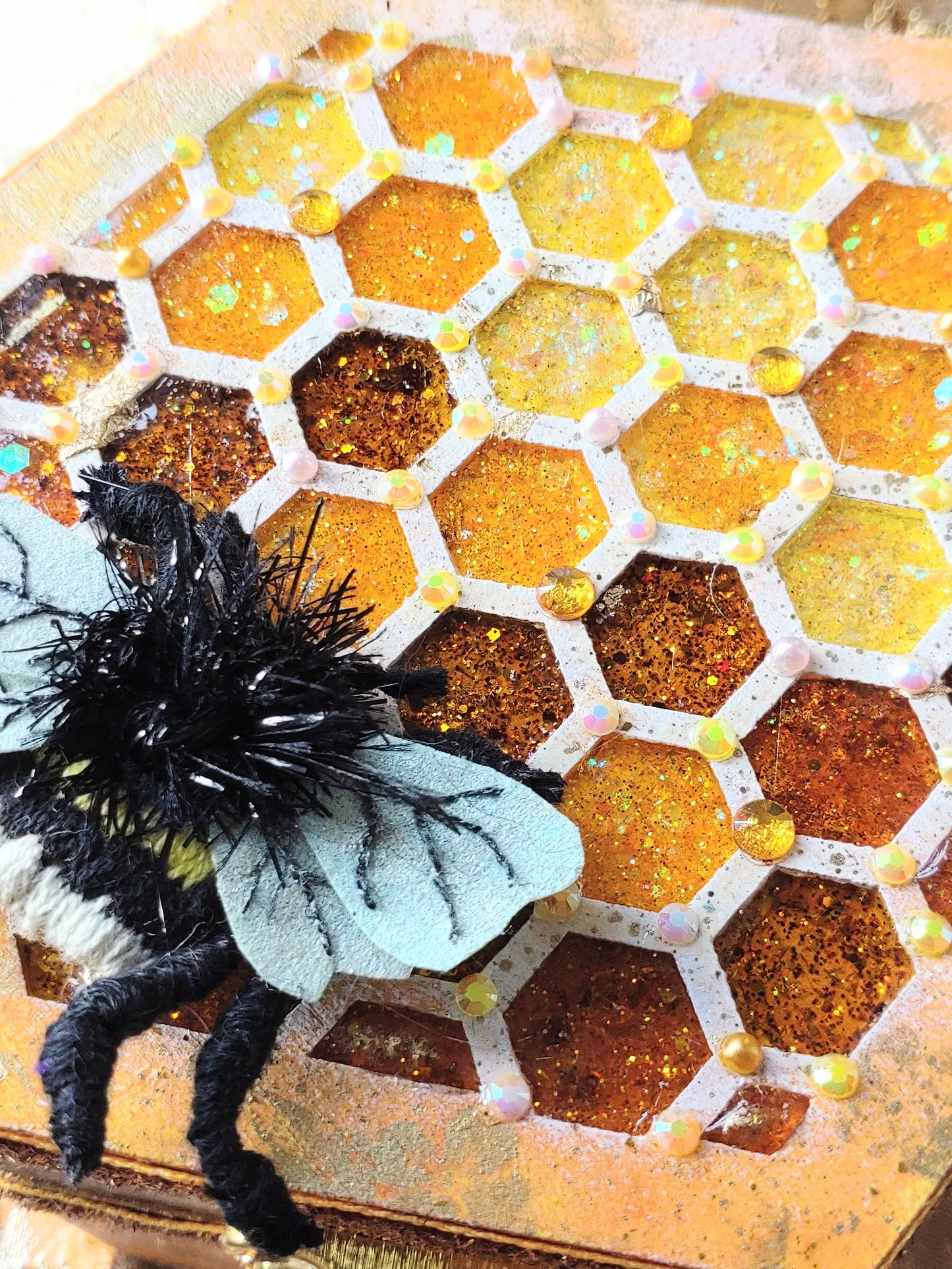 Keepsake/Trinket Box - HEXAGONAL HONEYCOMB AND BEE BOX