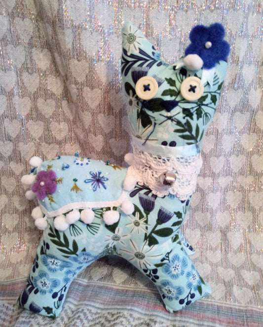 Patchwork Cat - LIGHT BLUE BOTANICAL