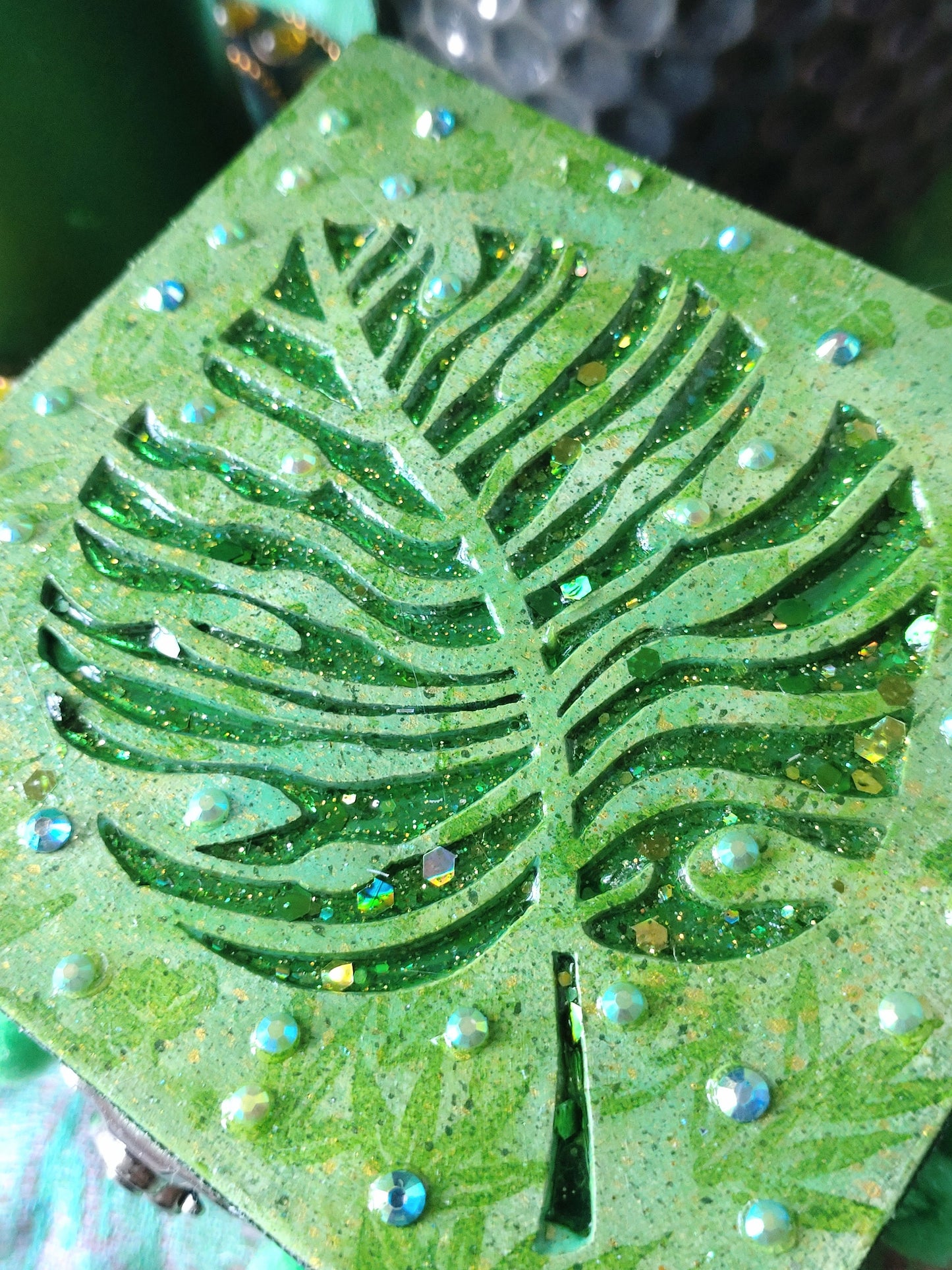 Keepsake/Trinket Box - GREEN MONSTERA LEAF BOX